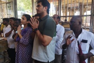 rajini-daughter-darshan-madurai-alagar-temple